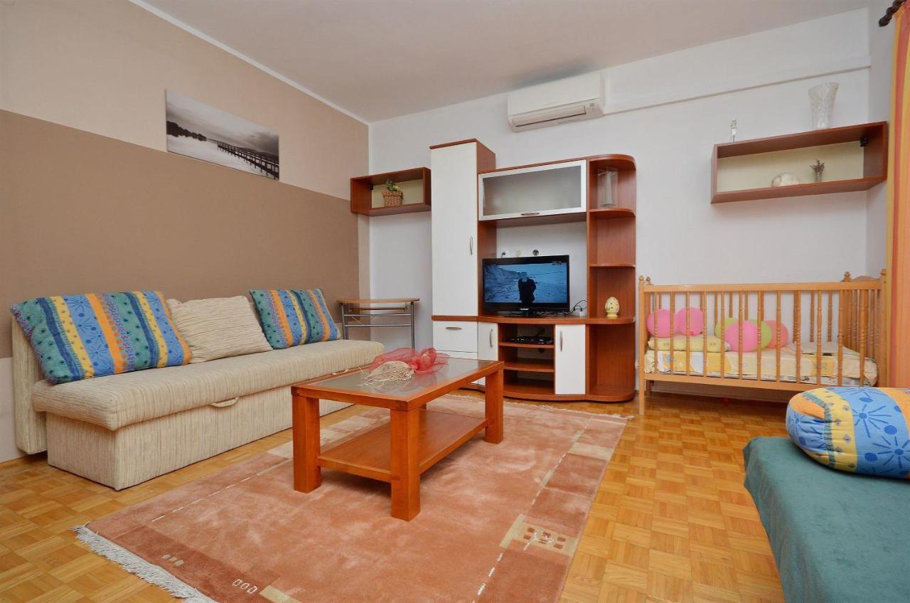 Apartment And Room Ivica Βόντιτσε Εξωτερικό φωτογραφία
