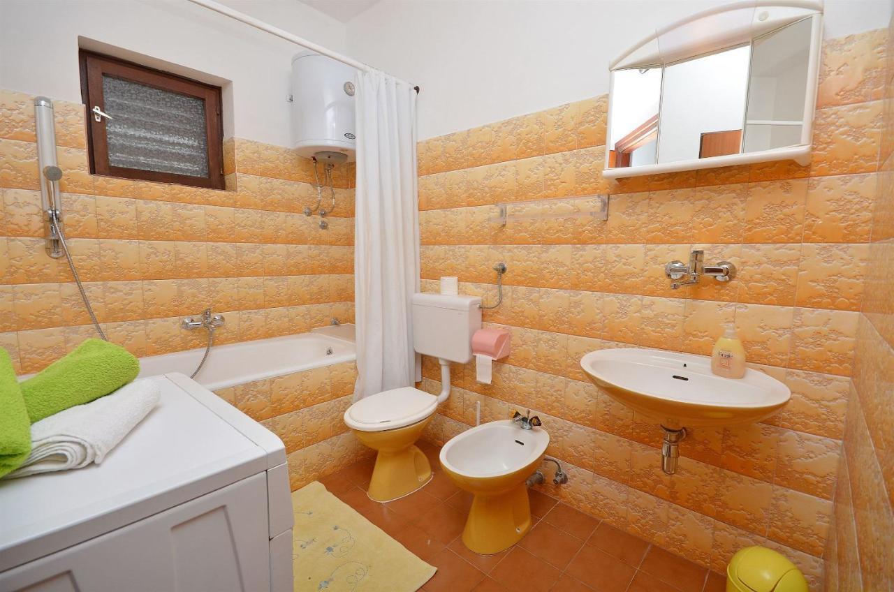 Apartment And Room Ivica Βόντιτσε Εξωτερικό φωτογραφία