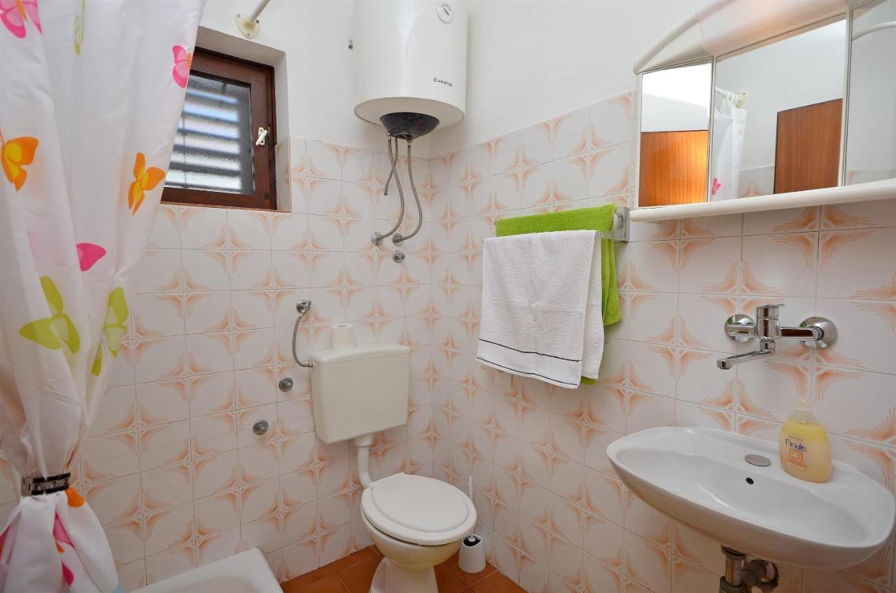 Apartment And Room Ivica Βόντιτσε Εξωτερικό φωτογραφία