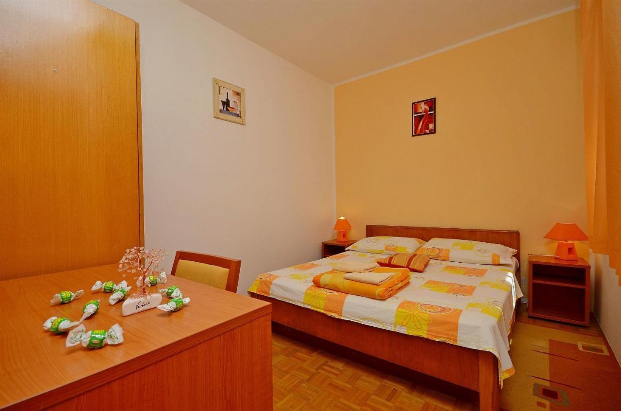 Apartment And Room Ivica Βόντιτσε Εξωτερικό φωτογραφία