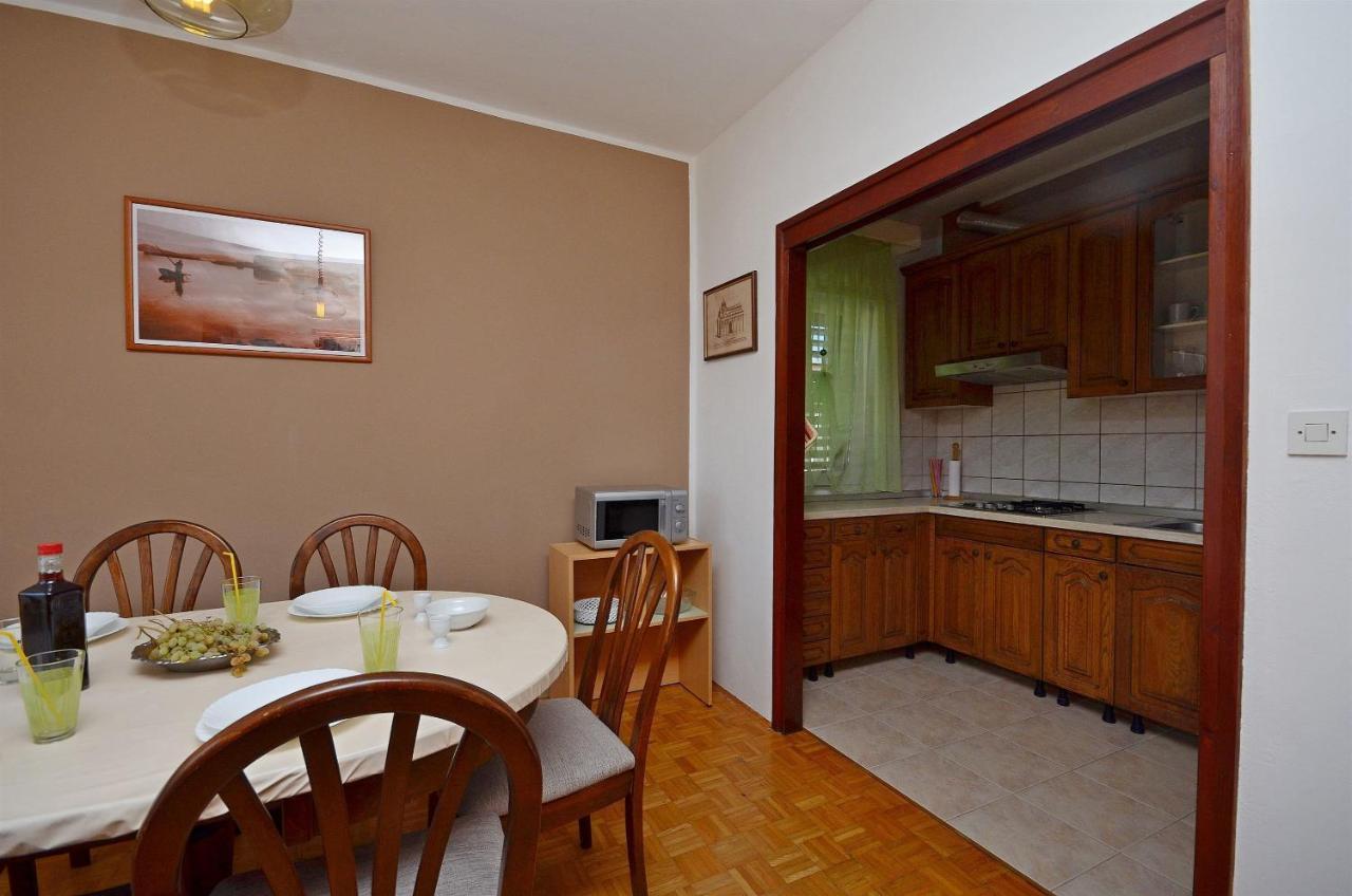 Apartment And Room Ivica Βόντιτσε Εξωτερικό φωτογραφία