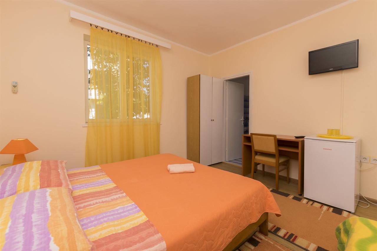 Apartment And Room Ivica Βόντιτσε Εξωτερικό φωτογραφία