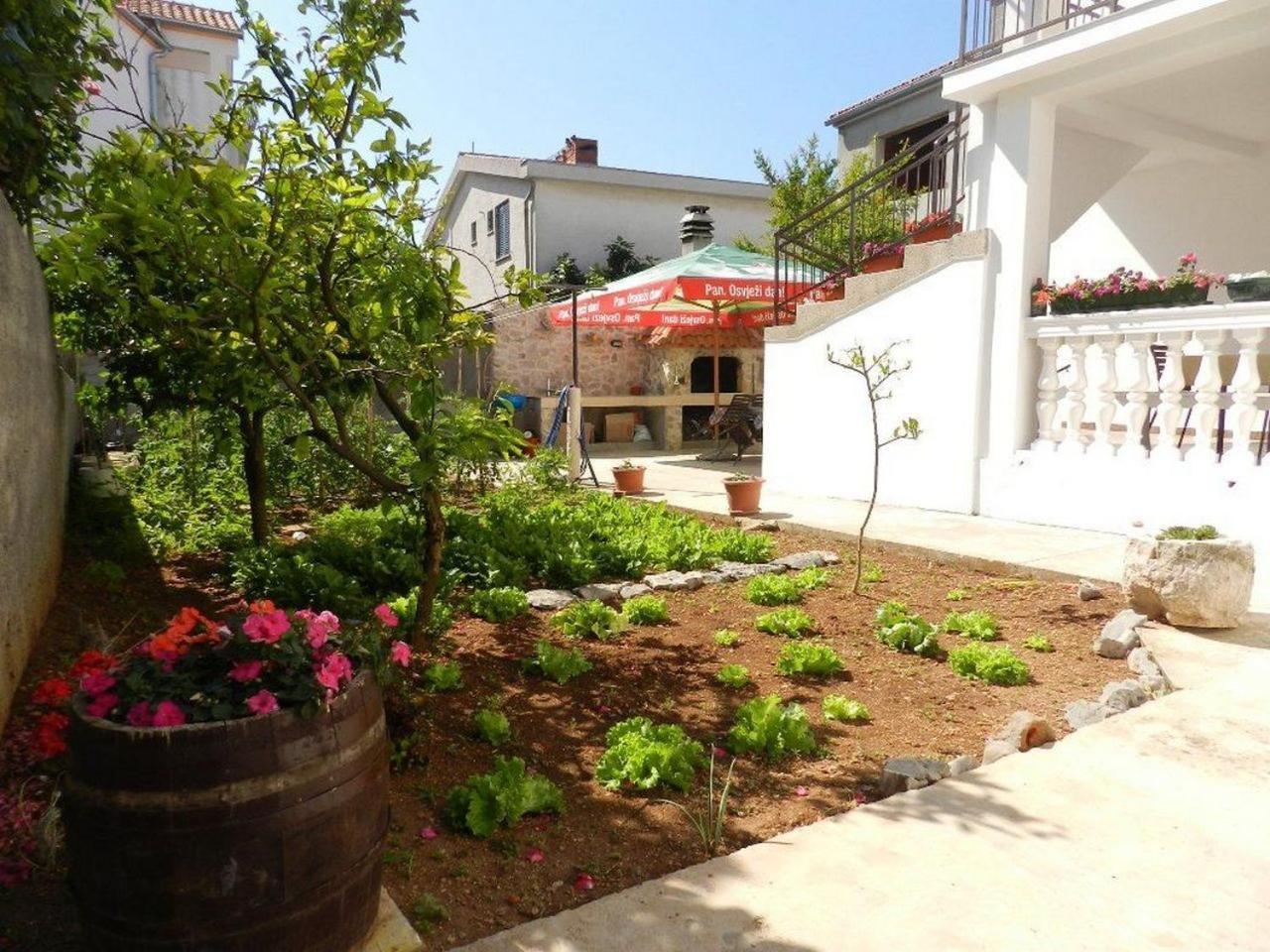 Apartment And Room Ivica Βόντιτσε Εξωτερικό φωτογραφία